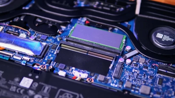 asus-tuf-f15-ddr5-staci.webp