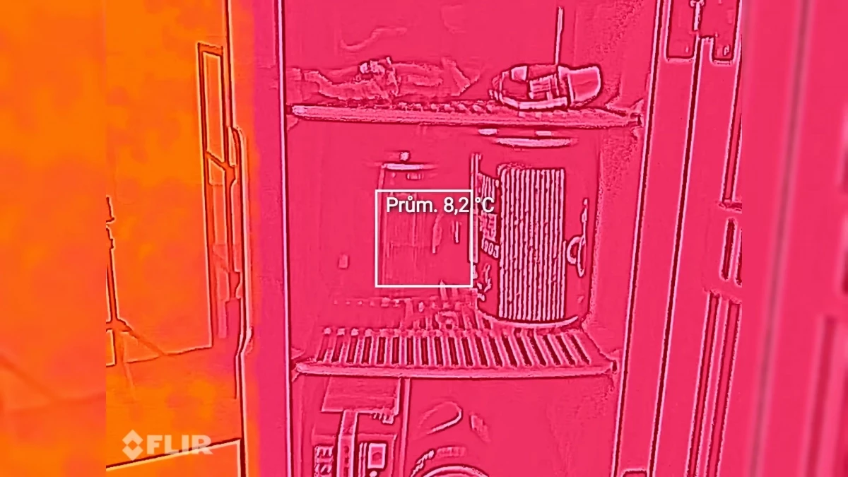 xbox-mini-fridge-nejlepsi-lednice-pro-hrace-7-59-screenshot.webp