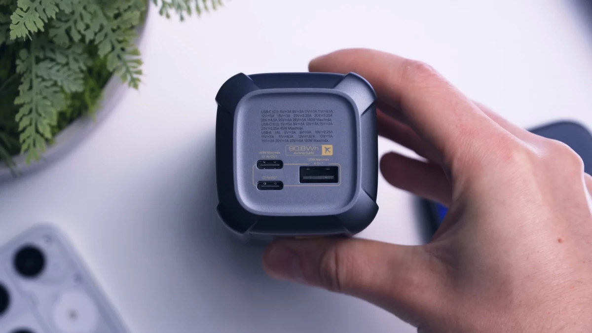 powerbanka-xiaomi-212w-hypercharge-16.webp