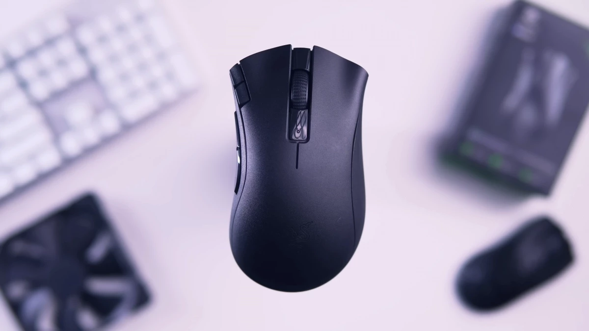 razer-deathadder-v2-x-hyperspeed-7.webp