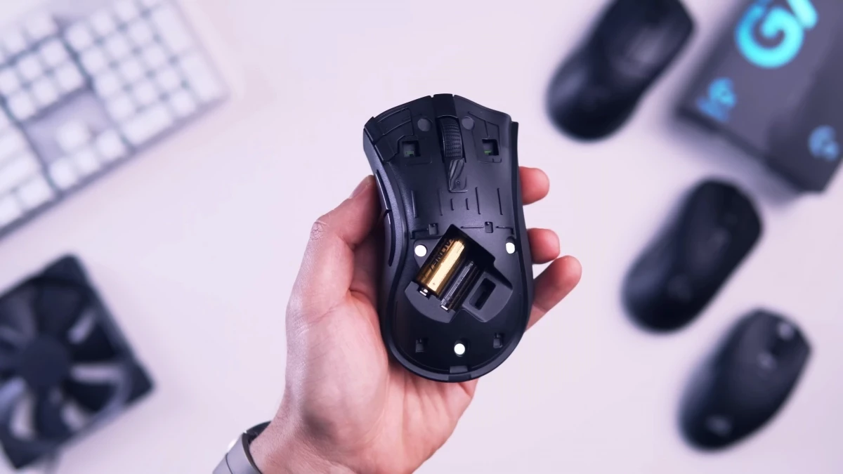 razer-deathadder-v2-x-hyperspeed-15.webp