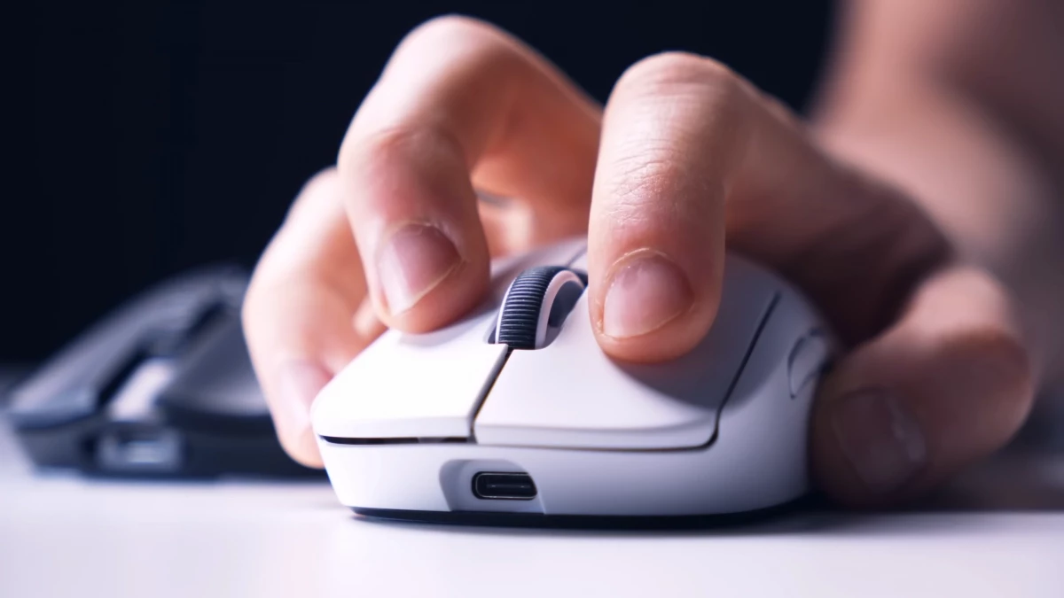 logitech-g-pro-x-superlight-2-7.webp