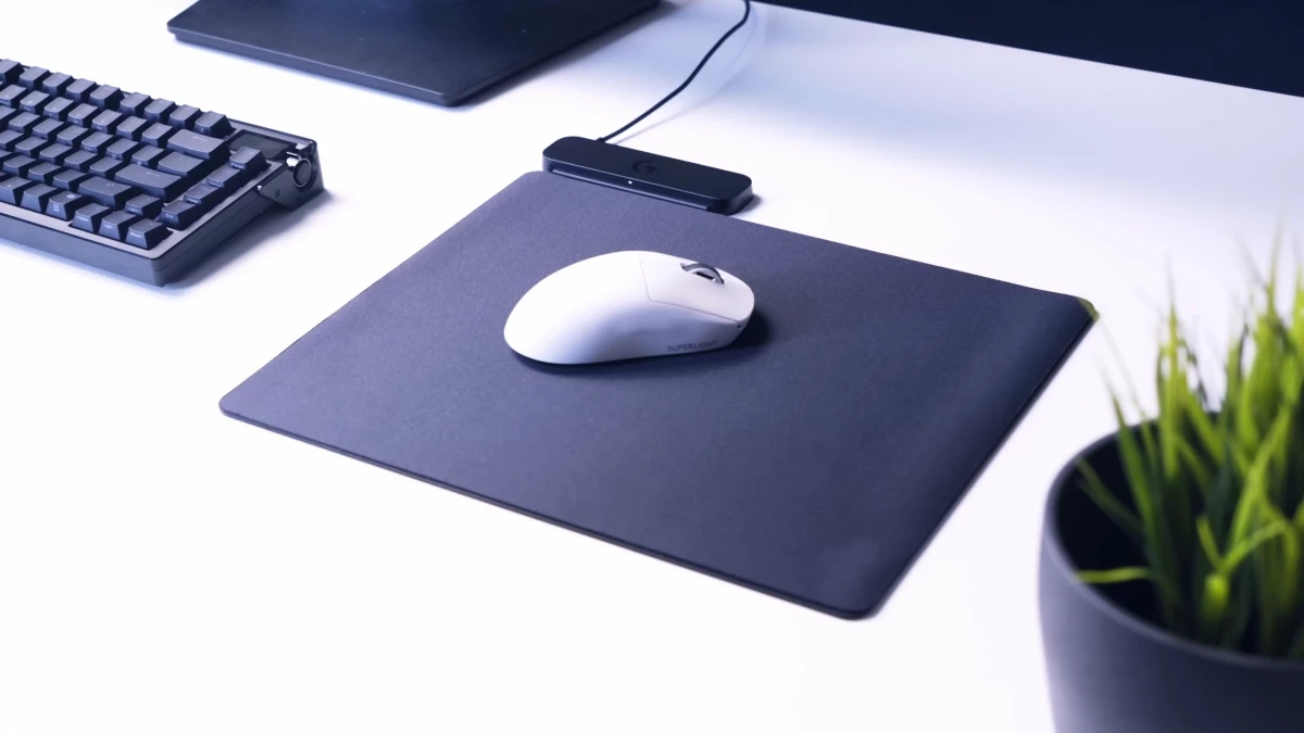 logitech-g-pro-x-superlight-2-15.webp
