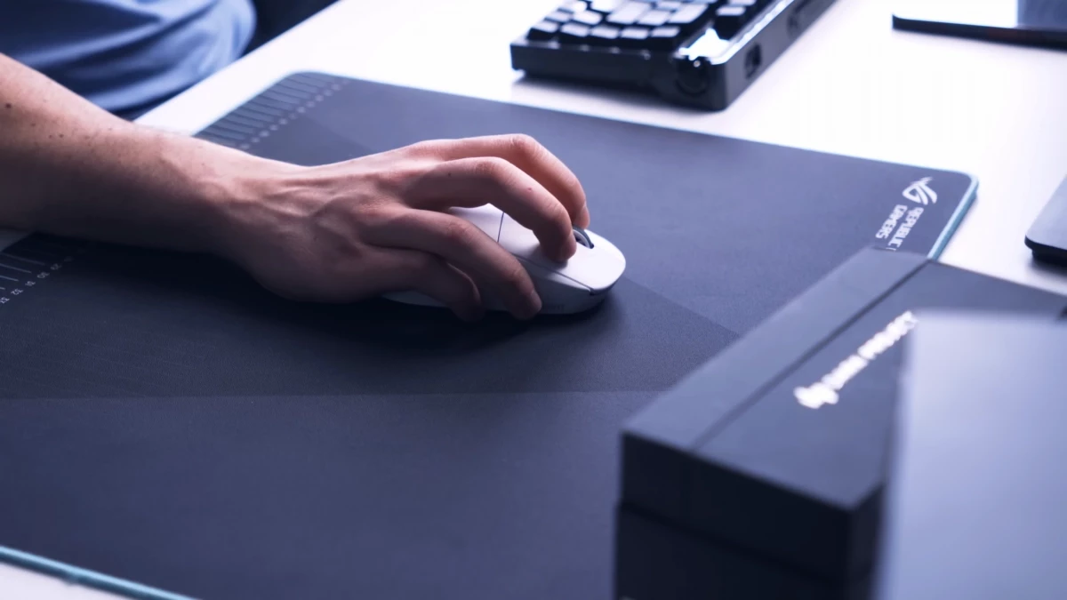 logitech-g-pro-x-superlight-2-18.webp
